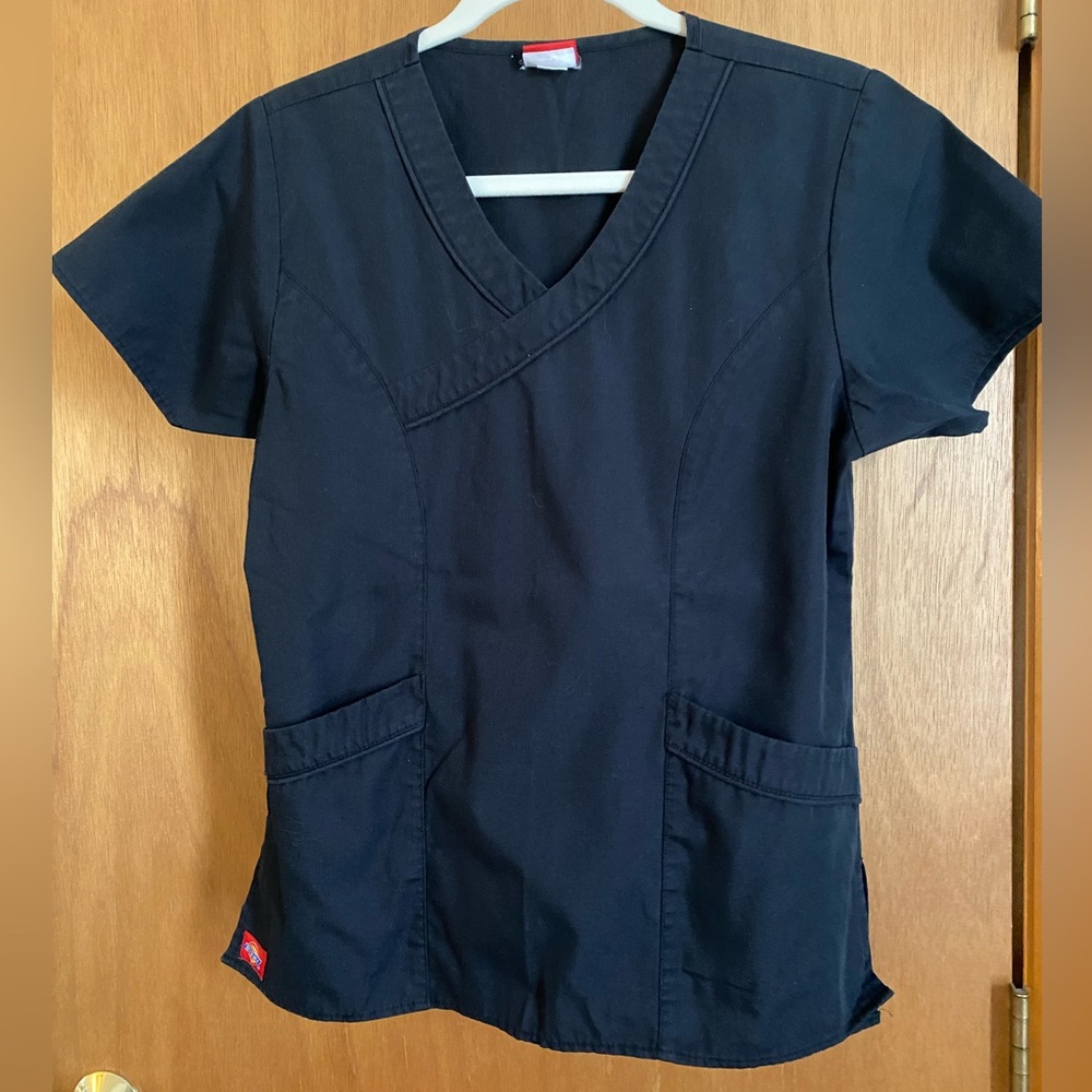Dickies scrub top